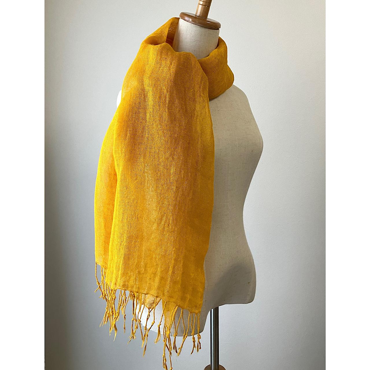 草木染め麻ストール＊マリーゴールドイエロー1枚目の画像
